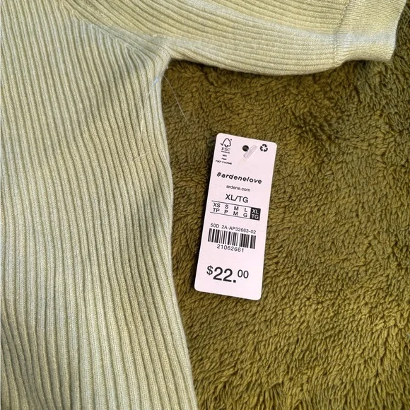 Ardene Ribbed Knit Shrug in light Sage Green - Picture 3 of 12